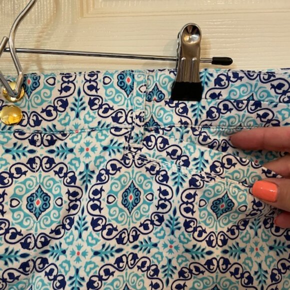 Charter Club Pant Shop print skort; size 14 - very good condition - Picture 2 of 3